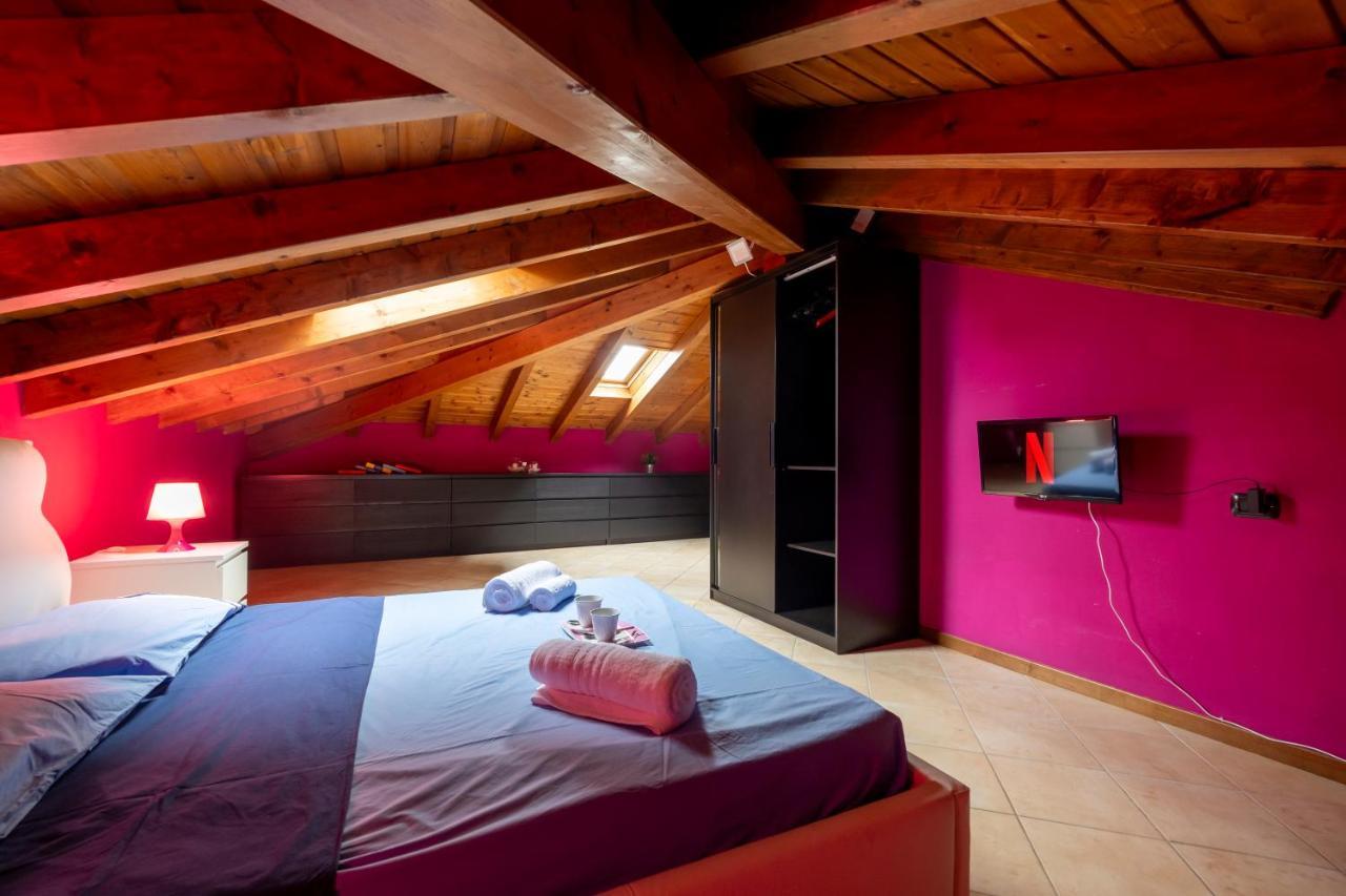 Leonardo Academy In 5' - Parcheggio Gratis - Laghi & Wi-Fi Apartment Sesto Calende Exterior foto